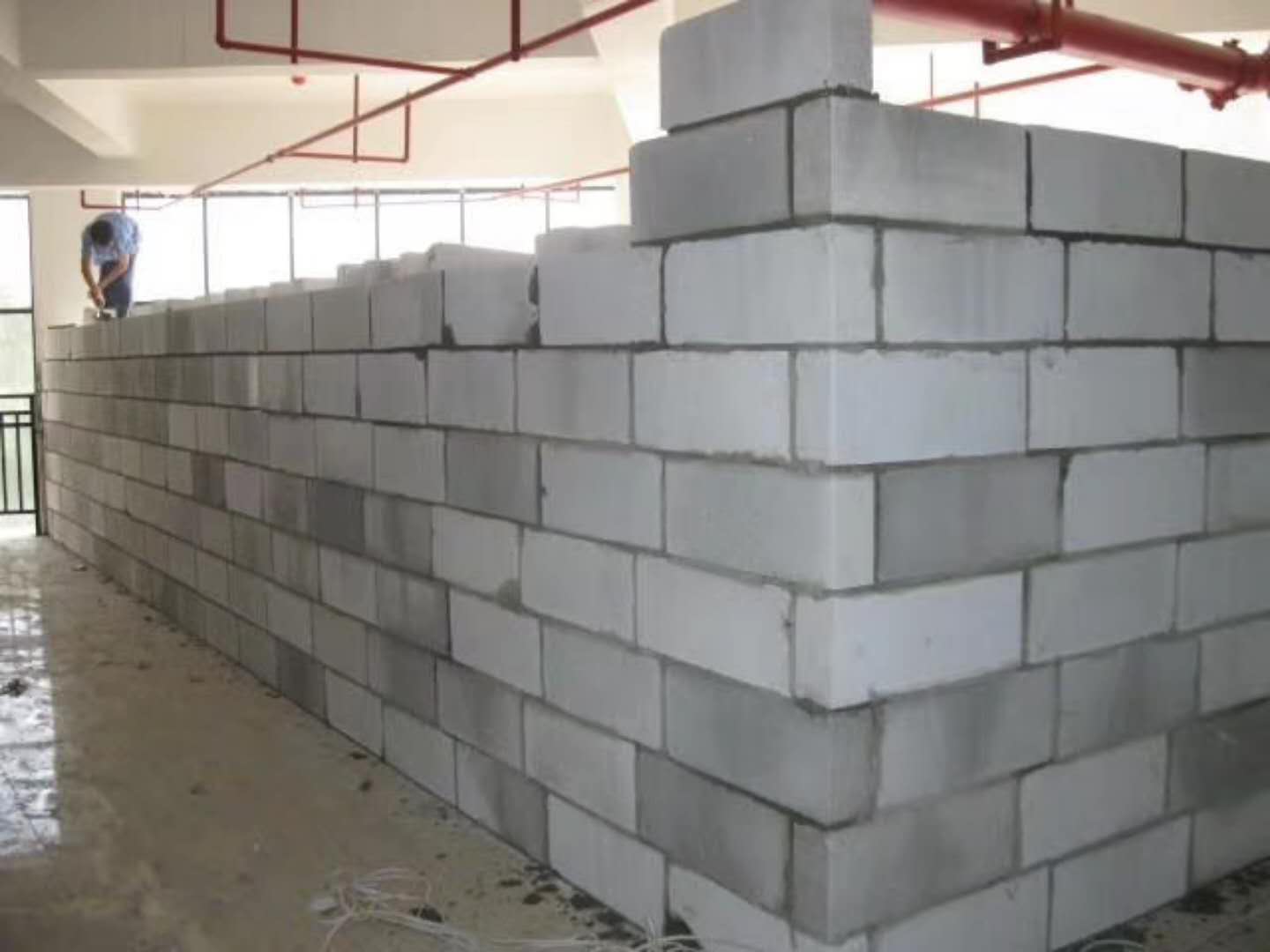 新洲蒸压加气混凝土砌块承重墙静力和抗震性能的研究